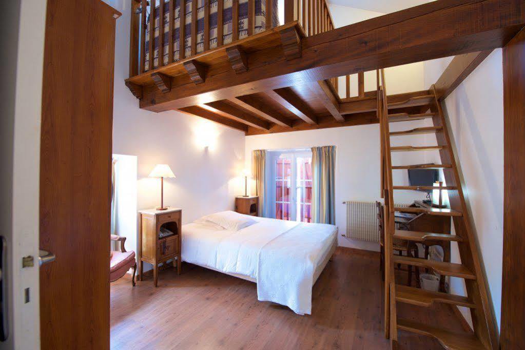 Auberge Chez Tante Ursule Cambo-les-Bains Dış mekan fotoğraf