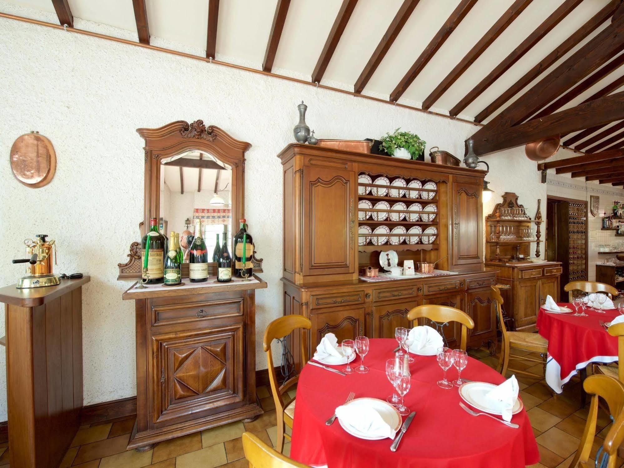 Auberge Chez Tante Ursule Cambo-les-Bains Dış mekan fotoğraf