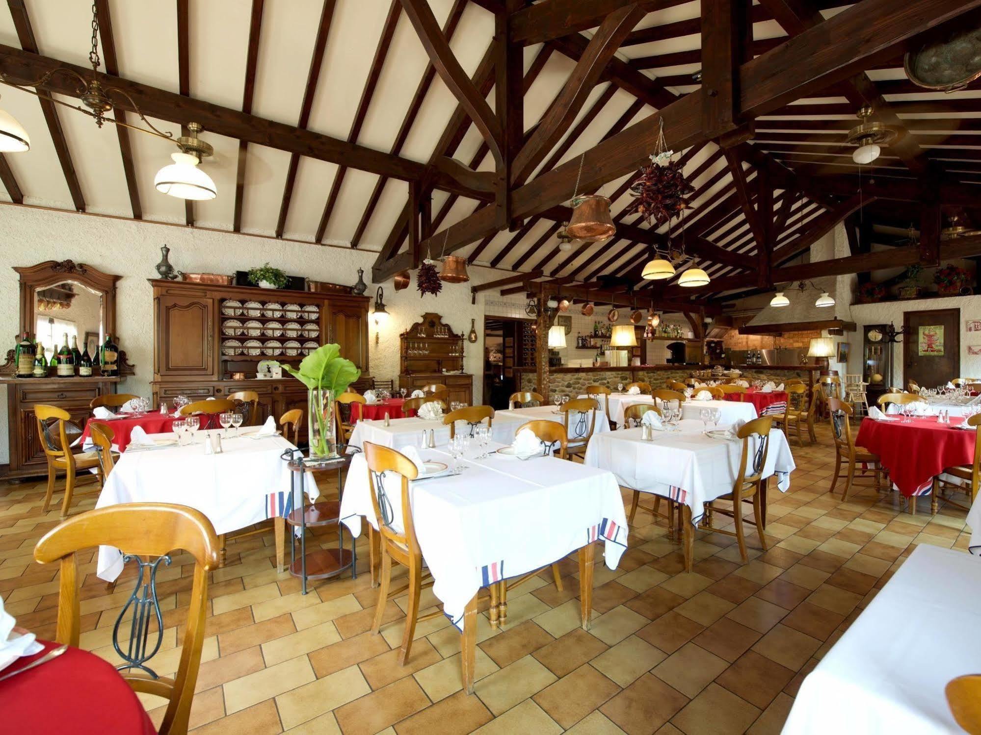 Auberge Chez Tante Ursule Cambo-les-Bains Dış mekan fotoğraf